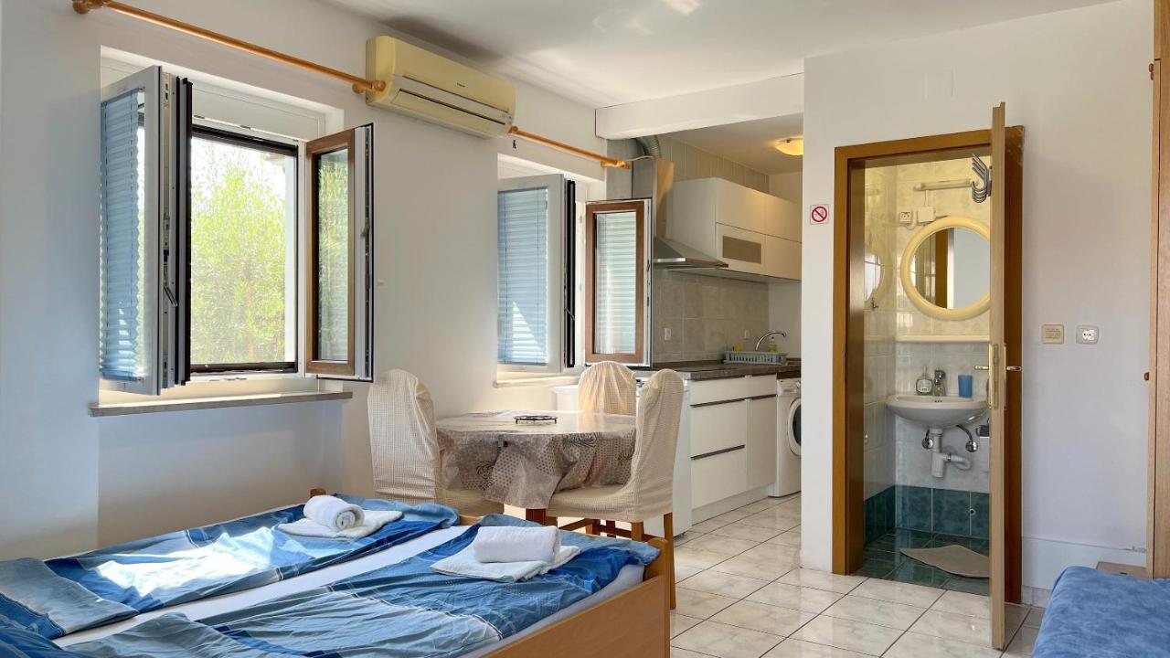 ❷⓿❷❸ Apartment Dolphin Изола Экстерьер фото