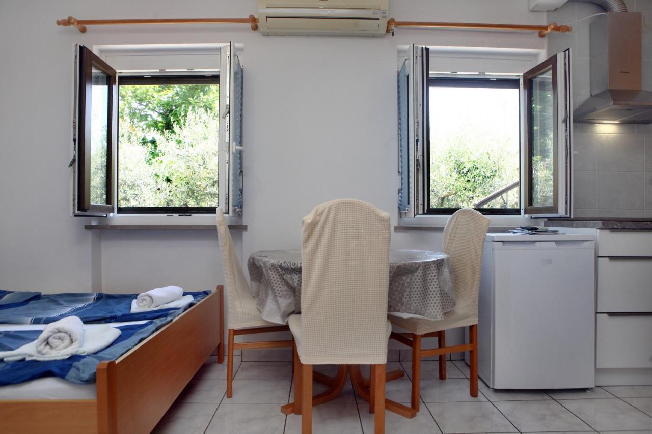 ❷⓿❷❸ Apartment Dolphin Изола Экстерьер фото